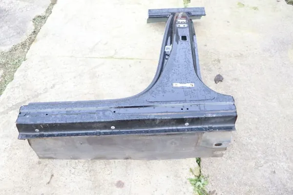 Pilier de pavillon gauche Volvo XC40 OEM 1274736979 image 4