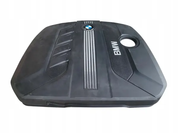 BMW 5 F10 Motorafdekking OEM 13717802847 2.0L Diesel image 3