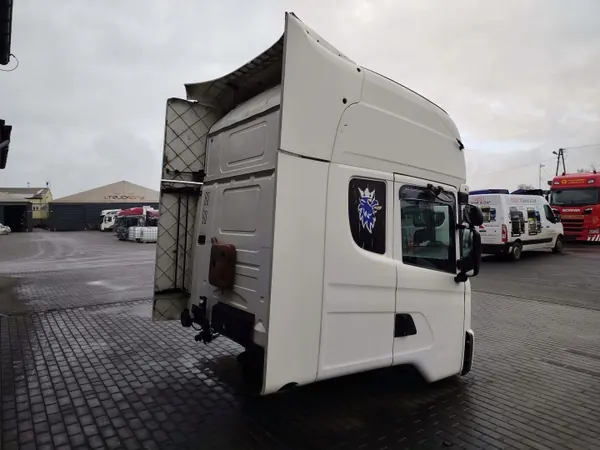 Cabine Scania 124 - Pièce OEM d'Occasion image 4