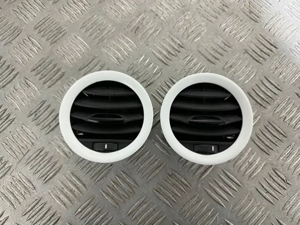 Opel OE grille roosters wit Corsa D Adam image 2