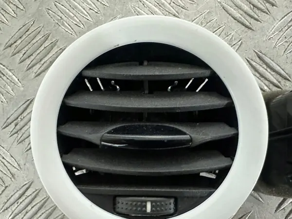 Opel OE grille roosters wit Corsa D Adam image 10