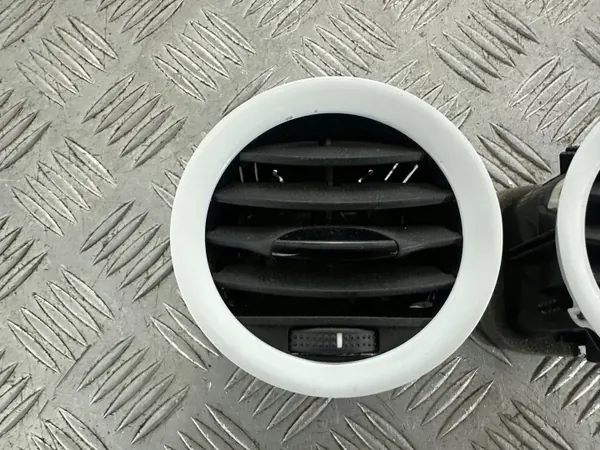 Opel OE grille roosters wit Corsa D Adam image 7