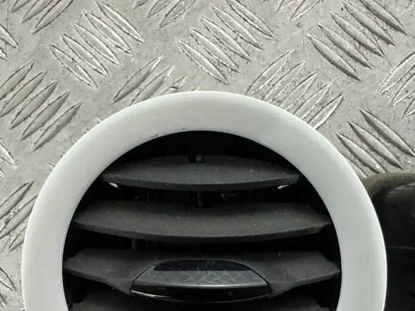 Opel OE grille roosters wit Corsa D Adam image 8