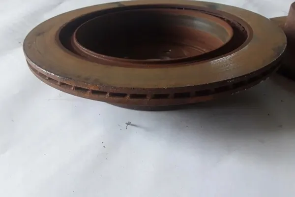 Disco de freio traseiro direito INFINITI M37 2012 image 4