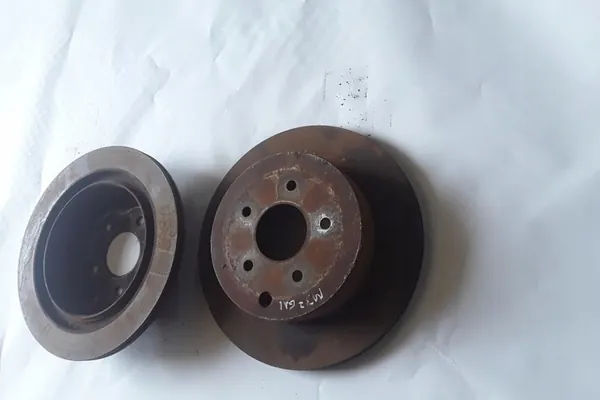 Disco de freio traseiro direito INFINITI M37 2012 image 5