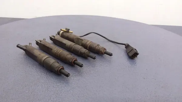 Set Iniettori VW Passat 1.9 TDI 4 pcs 028130202H 028130202J image 3