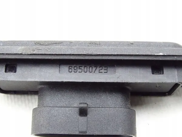 IVECO DAILY VI 14- Dörrkontakt Sensor Vänster Bak OEM 69500723 image 4