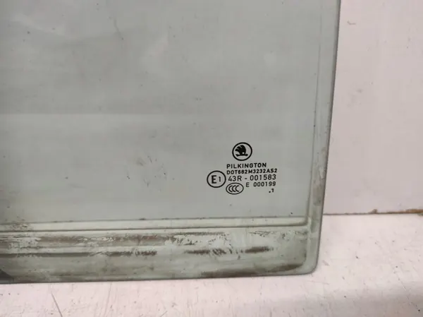 Skoda Fabia II Rechter Achter Klein Raam OEM RTEKO PAW1026 image 3