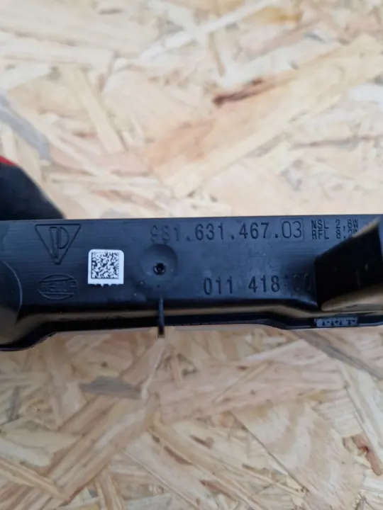 Porsche Cayman 981C peruutusvalo OEM 98163146703 image 4