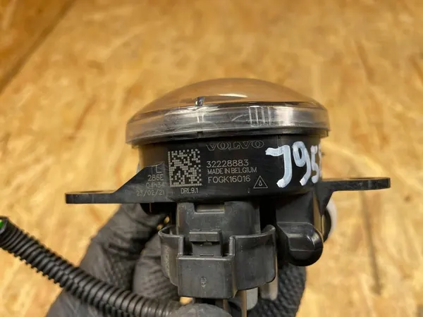 Lanterna Halógena de Para-choque Frontal LED DRL Esquerda Volvo XC40 II image 10