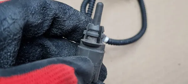 Außentemperatursensor Audi A6 OE 8Z0 820 535 B image 10