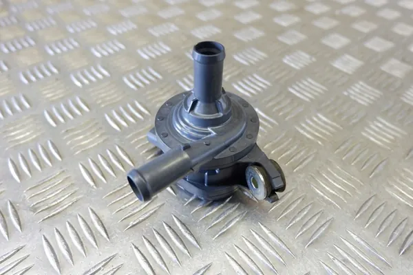 Water Circulation Pump TOYOTA YARIS 1.5L hybrid 2022 image 10