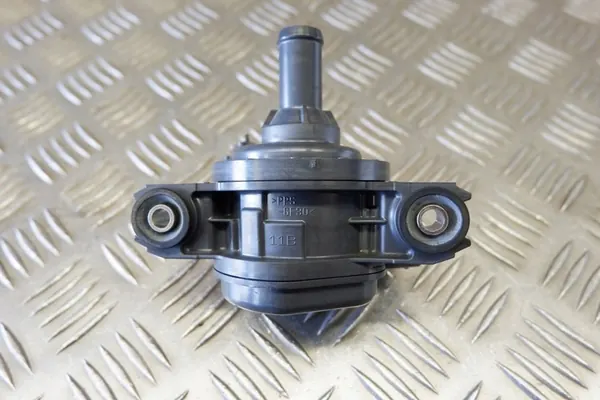 Water Circulation Pump TOYOTA YARIS 1.5L hybrid 2022 image 8