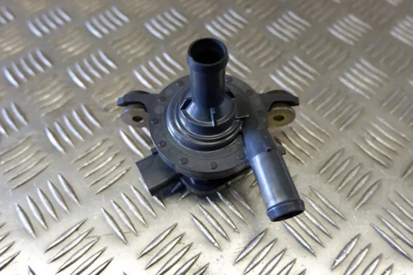 Water Circulation Pump TOYOTA YARIS 1.5L hybrid 2022 image 9