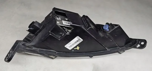 Phare antibrouillard droit Chrysler Pacifica OEM 90039291 image 7