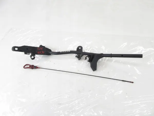 BMW Öljymittatikku OEM 7823518 N57 3.0 moottoriin image 4