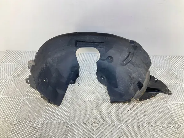 Oikea Etulokasuoja 8V0821172J Audi A3 image 5