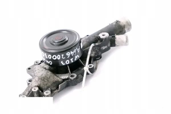 Bomba de água Mercedes OM646 OEM A6462000301 Usada image 9