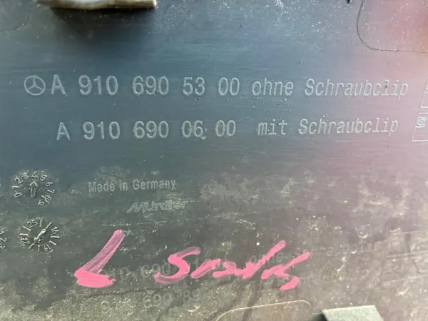 Liste gauche centrale Mercedes Sprinter OEM A9106905300 image 4