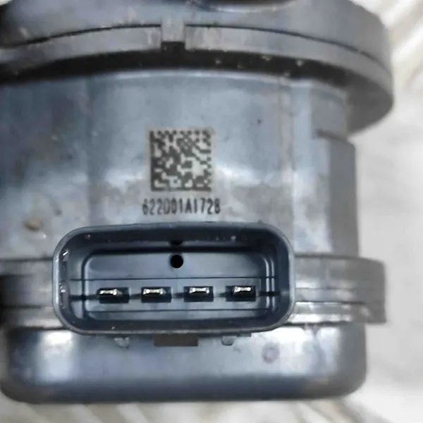 Vattenpump Toyota Corolla E21 2.0 Hybrid G9040-33050 image 8