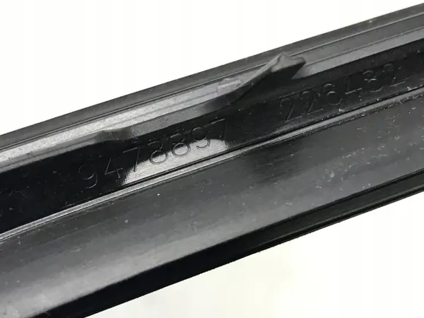 BMW X1 U11 2023 Moldura Parabrisas Delantera Izq OEM 9478897 image 6