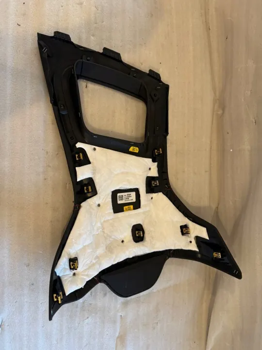 OEM 84972564 Konsole Abdeckung Chevrolet C8 image 3