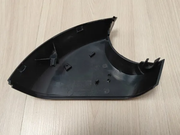 SKODA OCTAVIA IV Cache Bas Miroir Gauche - OEM image 3