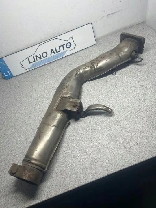 Abrazadera de escape OEM 18307789895 para BMW Serie 5 image 2