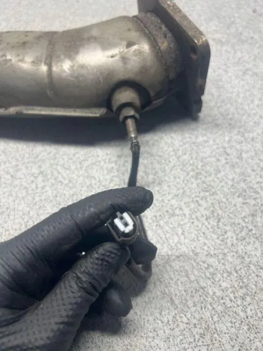 Abrazadera de escape OEM 18307789895 para BMW Serie 5 image 4