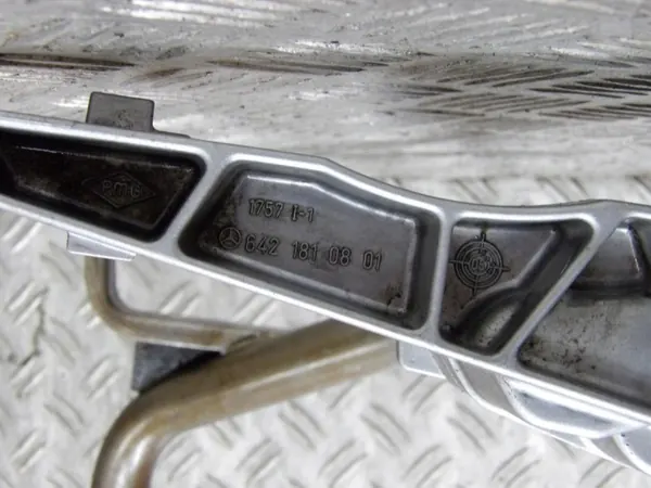 Jeep Grand Cherokee WK 3.0 CRD Öljypumppu OEM 6421810801 image 4
