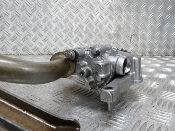 Jeep Grand Cherokee WK 3.0 CRD Öljypumppu OEM 6421810801 image 6