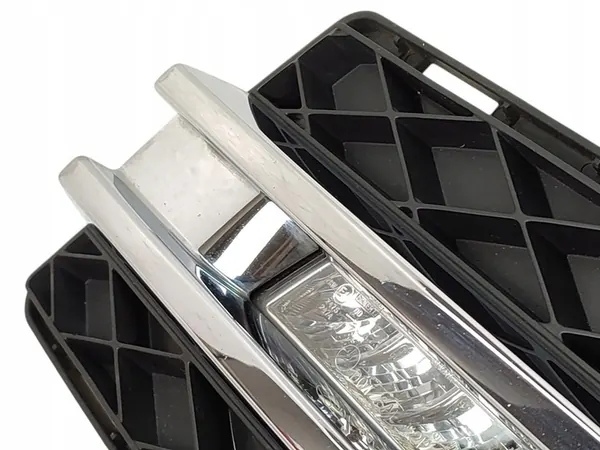 Rejilla de parachoques delantera izquierda Halógena Cromo LED DRL Mercedes GLK image 5