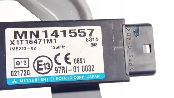 Ordinateur d'immobilisation Mitsubishi Grandis OEM mn141557 image 3