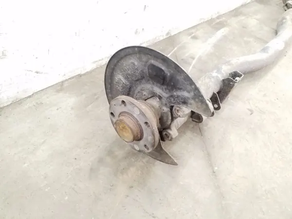 Gebrauchte Volkswagen Hinterachsschwinge OEM ARA310487 image 4