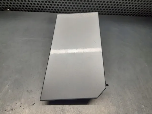 Kraftstoffklappe OEM 1385931080 für Citroën Jumper 2021 image 2