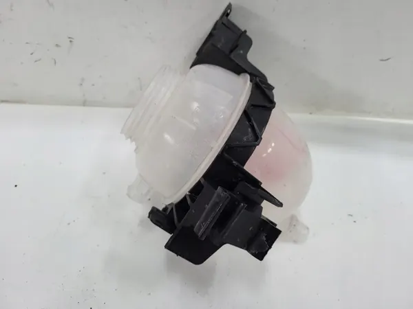 Mercedes GLC W253 Wassertank OEM A2225000549 image 2