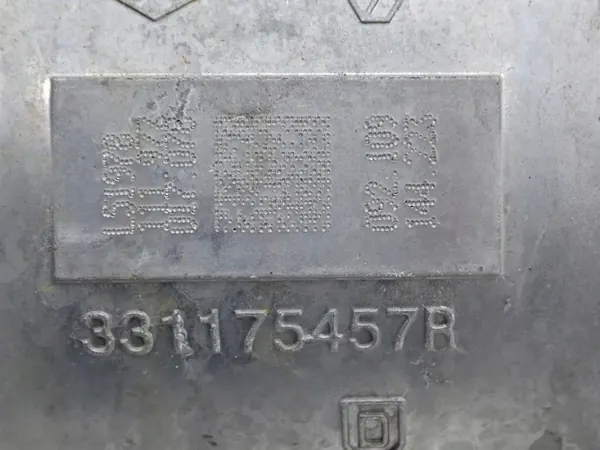 OEM 331001830R jakovaihde Dacia Duster II 4x4:lle image 10