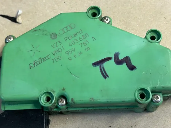 VW T4 Centrale Deurvergrendeling Actuator 7D0959781A image 2