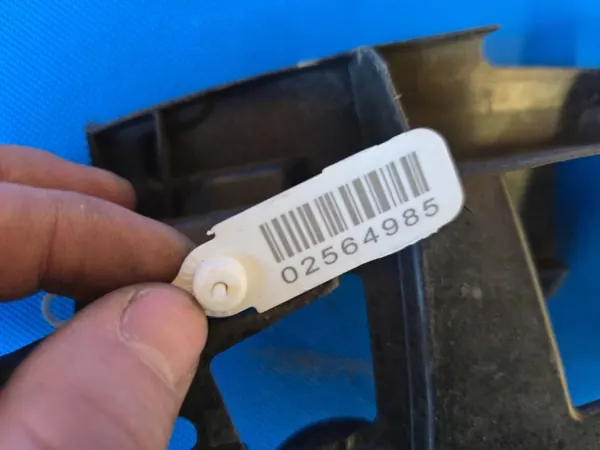 BMW G20 G21 puskurin kiinnitysadapteri OEM 8072545 image 10