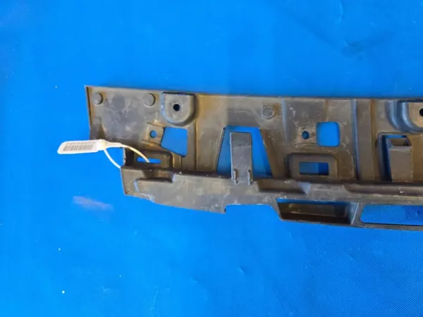 BMW G20 G21 puskurin kiinnitysadapteri OEM 8072545 image 5