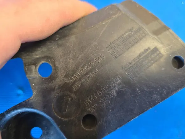 BMW G20 G21 puskurin kiinnitysadapteri OEM 8072545 image 8