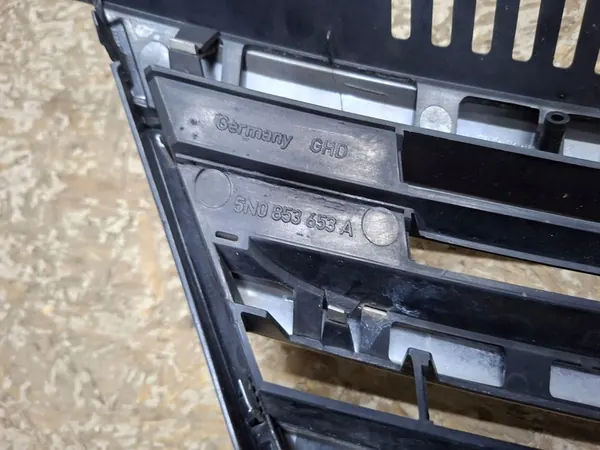 VW TIGUAN Grille 2007-2011 5N0853653A image 6