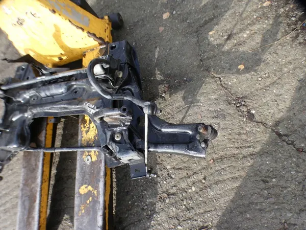 Sous-châssis avant Citroen C-Elysee Peugeot 301 1.5 Blue HDI image 2