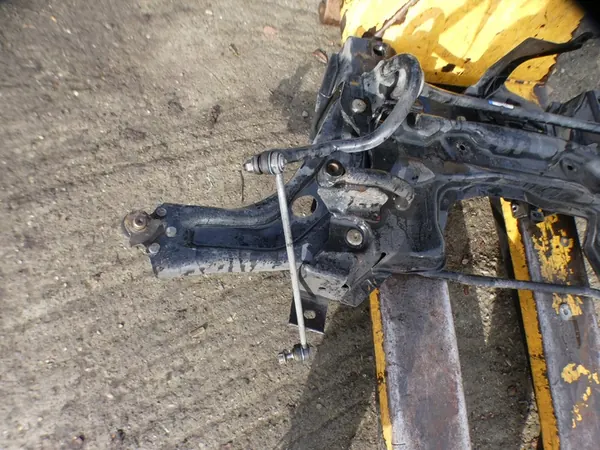 Sous-châssis avant Citroen C-Elysee Peugeot 301 1.5 Blue HDI image 3