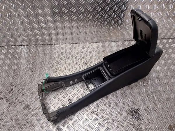 Reposabrazos central OEM A2036831508 Mercedes W203 image 6
