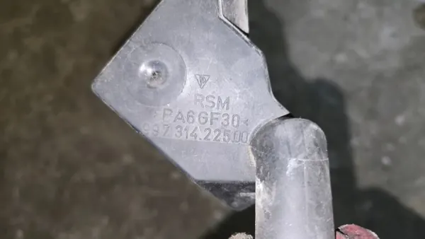 Porsche Servolenkungsbehälter OEM 99731422500 image 3