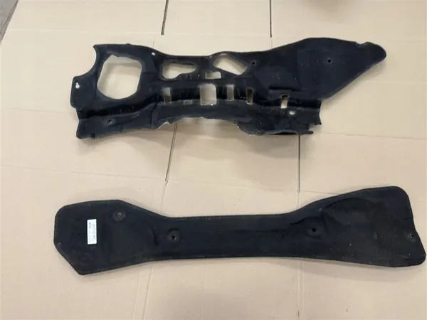 Isolamento anteparo OEM R2X6V01492AA para Ford Courier image 3