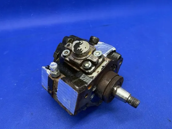 Audi OE 059130755S Hogedrukpomp - Gebruikt image 2