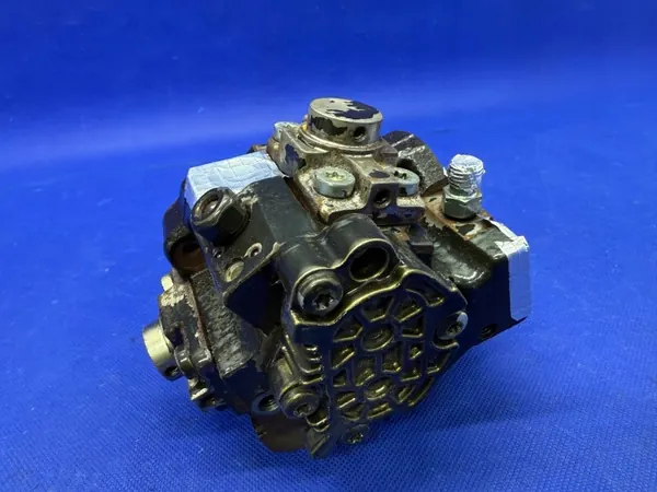 Audi OE 059130755S Hogedrukpomp - Gebruikt image 3