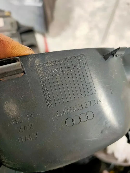 Tampa Console Audi TT 8J Preto OEM 8j0863273a image 3